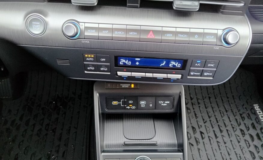 Hyundai Kona 120KM, automat – od ręki executive design tech
